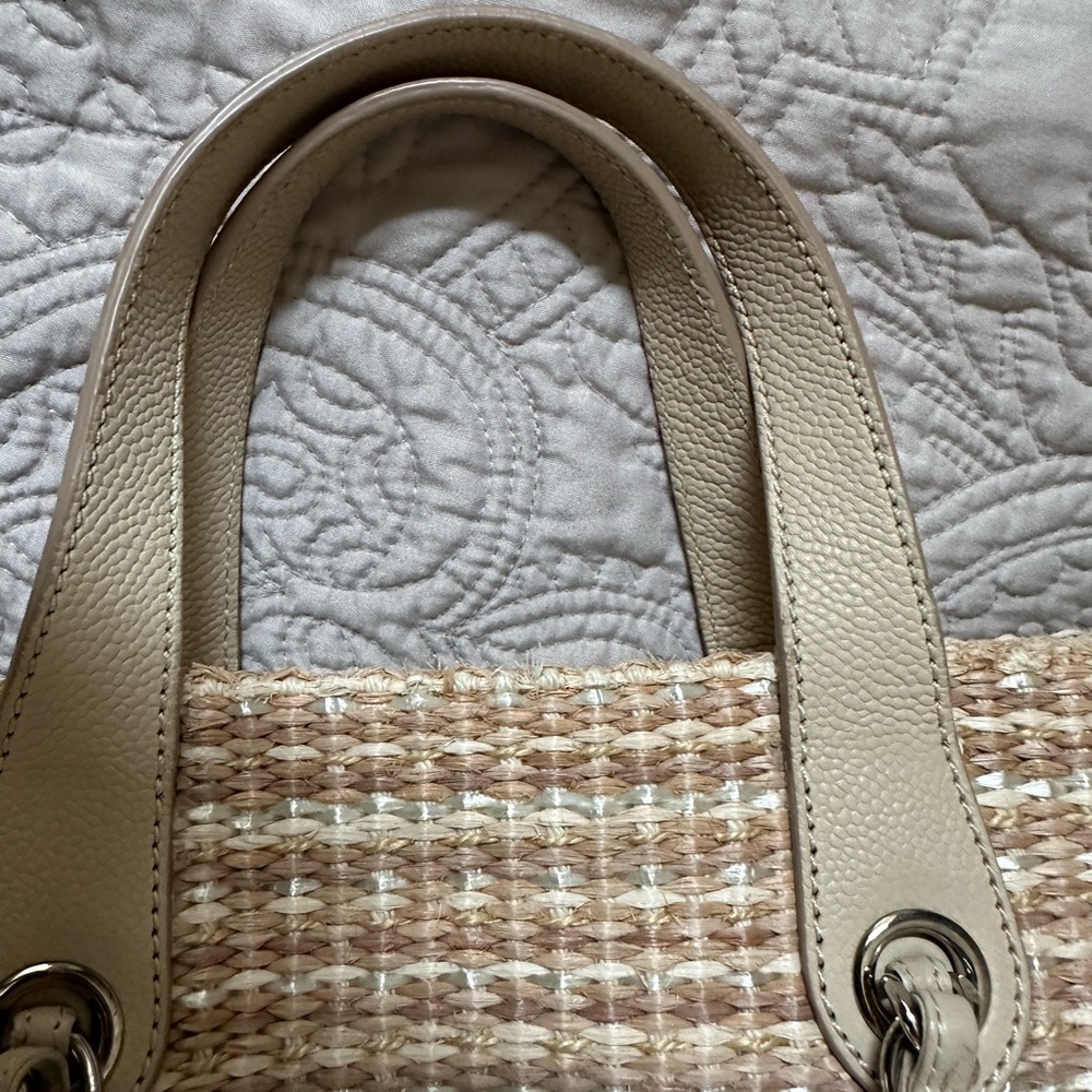 Chanel Basket Raffia tote - Picture 10 of 17
